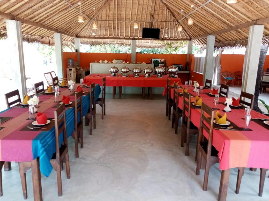 Cocodance Kitesurfing Resort Kalpitiya Bagian luar foto